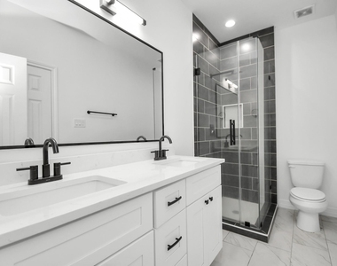 9003 Prairie View Drive - Photo Thumbnail 3