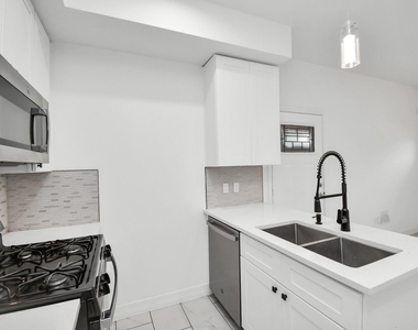 9003 Prairie View Drive - Photo Thumbnail 10