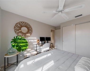 878 Meadowland Drive - Photo Thumbnail 11