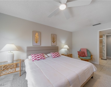 878 Meadowland Drive - Photo Thumbnail 8