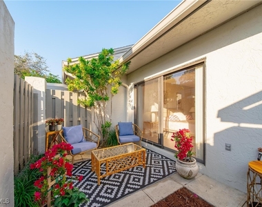 878 Meadowland Drive - Photo Thumbnail 20