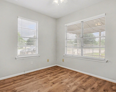 5615 John Martin Road - Photo Thumbnail 20