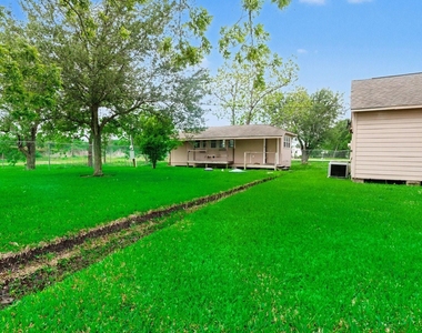 5615 John Martin Road - Photo Thumbnail 22