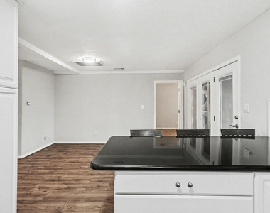 5615 John Martin Road - Photo Thumbnail 12