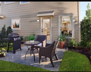 8014 Chasewood Drive - Photo Thumbnail 6