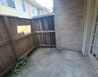 14600 Fonmeadow Drive - Photo Thumbnail 23