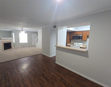 14600 Fonmeadow Drive - Photo Thumbnail 3