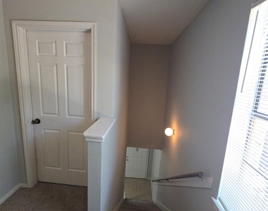 14600 Fonmeadow Drive - Photo Thumbnail 17