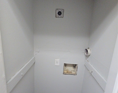 14600 Fonmeadow Drive - Photo Thumbnail 21