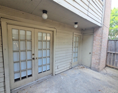 14600 Fonmeadow Drive - Photo Thumbnail 14