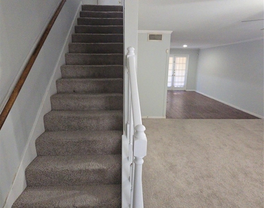 14600 Fonmeadow Drive - Photo Thumbnail 20