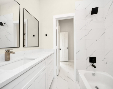 8025 Peachtree Street - Photo Thumbnail 22