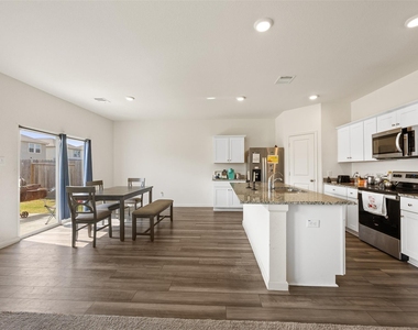 7826 Pink Dahlia Drive - Photo Thumbnail 6