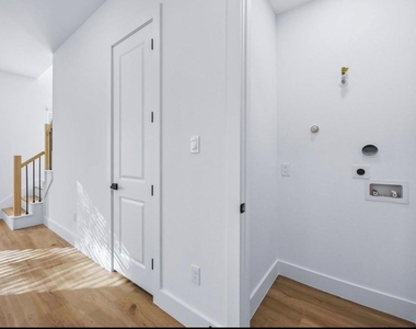 3923 Aledo Street - Photo Thumbnail 11
