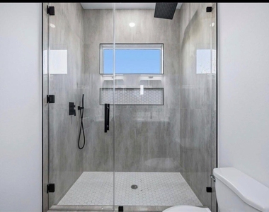 3923 Aledo Street - Photo Thumbnail 8