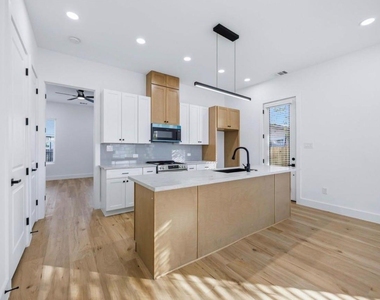 3923 Aledo Street - Photo Thumbnail 3