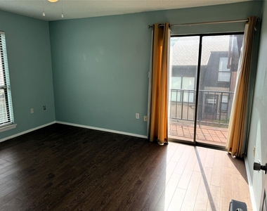 62 Evanston Street - Photo Thumbnail 10