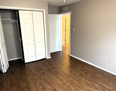 62 Evanston Street - Photo Thumbnail 20