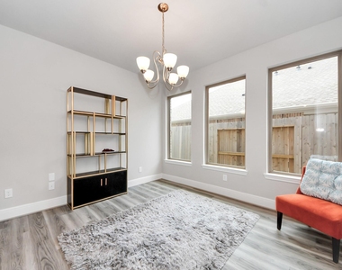 10514 Rigel Ridge Way - Photo Thumbnail 5