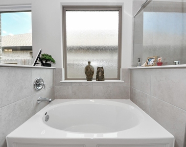 10514 Rigel Ridge Way - Photo Thumbnail 28