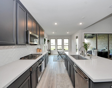 10514 Rigel Ridge Way - Photo Thumbnail 20