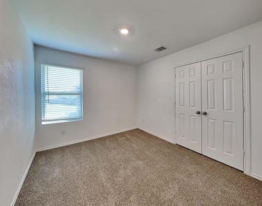 24102 Sonoran Hieghts Court - Photo Thumbnail 10