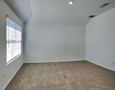 24102 Sonoran Hieghts Court - Photo Thumbnail 8