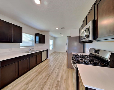 24102 Sonoran Hieghts Court - Photo Thumbnail 5