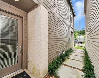 1044 Homer Street - Photo Thumbnail 6