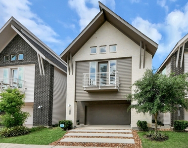 1044 Homer Street - Photo Thumbnail 4
