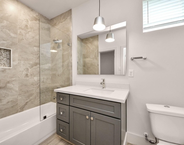 1044 Homer Street - Photo Thumbnail 8