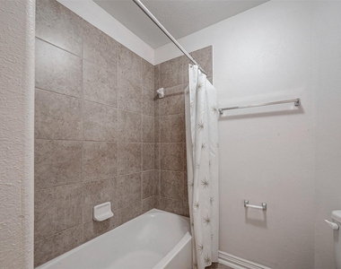 28314 Calaveras Lake Drive - Photo Thumbnail 40