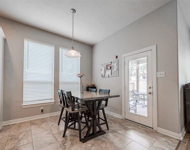 28314 Calaveras Lake Drive - Photo Thumbnail 12