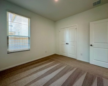 500 Kinglet Drive - Photo Thumbnail 14