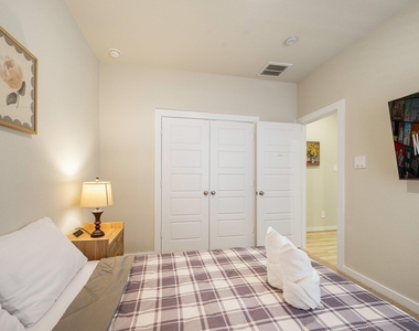 312 Willow Sage Ct - Photo Thumbnail 33
