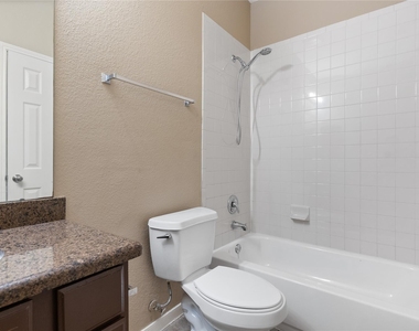 9104 N Green River Drive - Photo Thumbnail 30