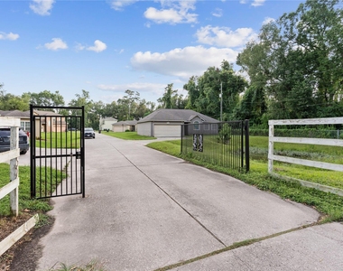 9104 N Green River Drive - Photo Thumbnail 1