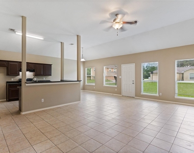 9104 N Green River Drive - Photo Thumbnail 21
