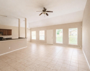 9104 N Green River Drive - Photo Thumbnail 23