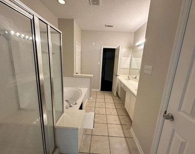 7203 Welshwood Lane - Photo Thumbnail 28