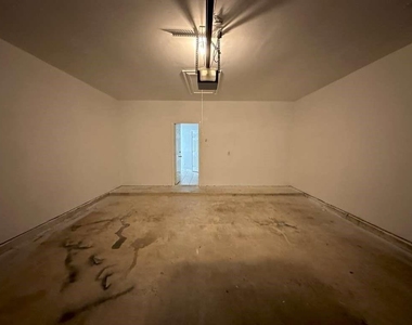 7203 Welshwood Lane - Photo Thumbnail 24