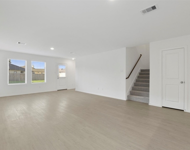 253 Douglas Hills Drive - Photo Thumbnail 7