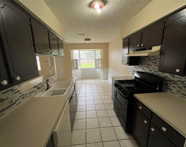 4107 War Admiral Drive - Photo Thumbnail 5