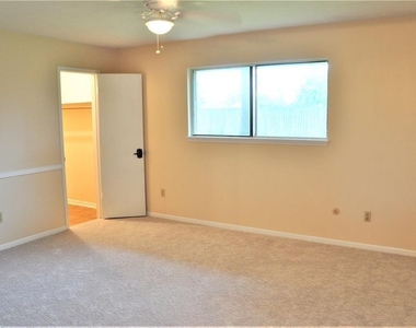 4107 War Admiral Drive - Photo Thumbnail 10