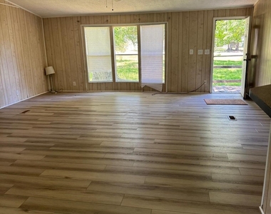 30307 Turriff Circle - Photo Thumbnail 3
