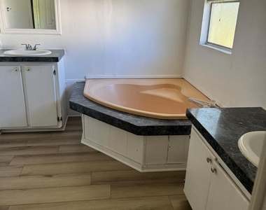 30307 Turriff Circle - Photo Thumbnail 11