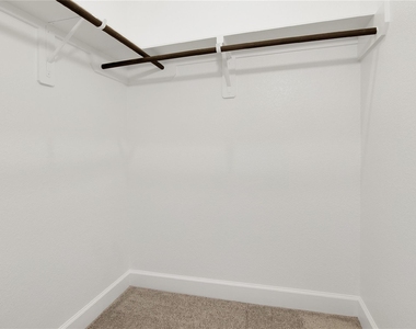 7510 Snowfield Peak Ln Court - Photo Thumbnail 10