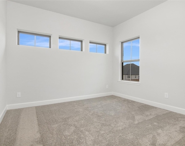 7510 Snowfield Peak Ln Court - Photo Thumbnail 36