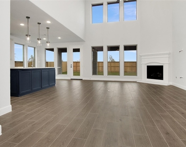 7510 Snowfield Peak Ln Court - Photo Thumbnail 13
