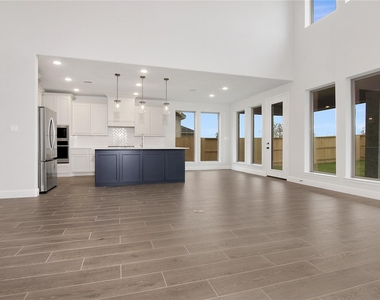 7510 Snowfield Peak Ln Court - Photo Thumbnail 15